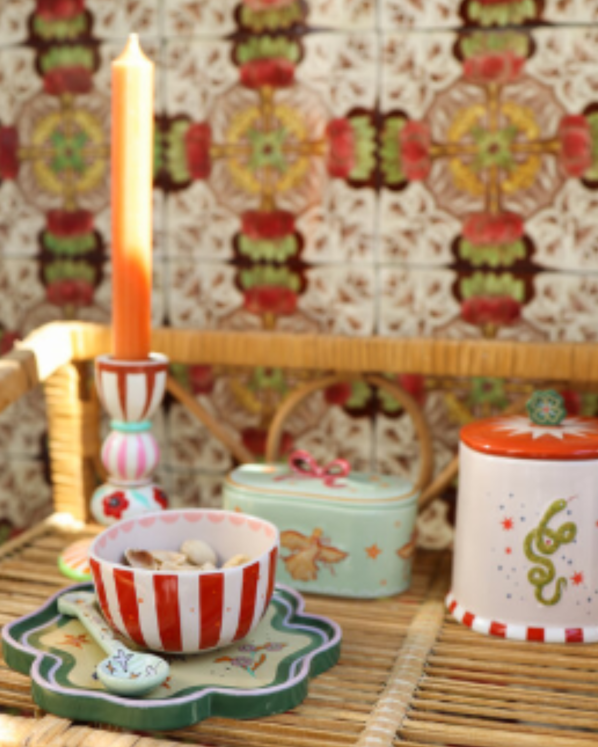 Mini schaaltje Vogel met Strik, 9 cm diameter en 5 cm hoog, geschikt voor dips, sausjes en kleine hapjes