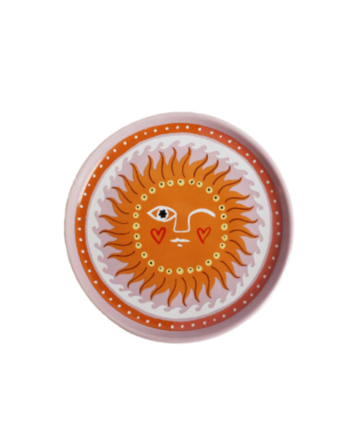 Het keramieken bordje van Ø 11,8 cm op een sfeervol gedekte tafel. Voeg warmte en vrolijkheid toe aan elk tafelmoment met dit unieke woonaccessoire.