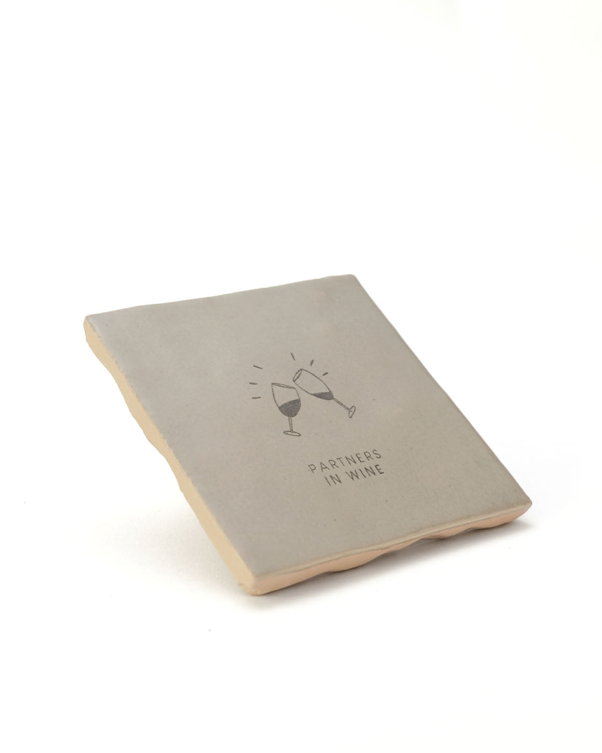 Tegeltje Partners in Wine 'Studio Meuk' Beige 10x10cm